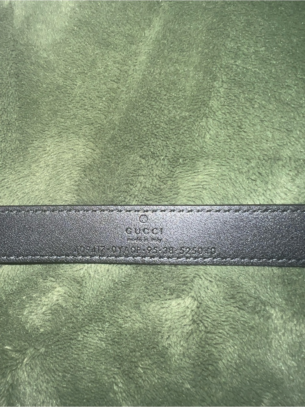 Gucci Black Leather Signature-Stamped Women's Belt